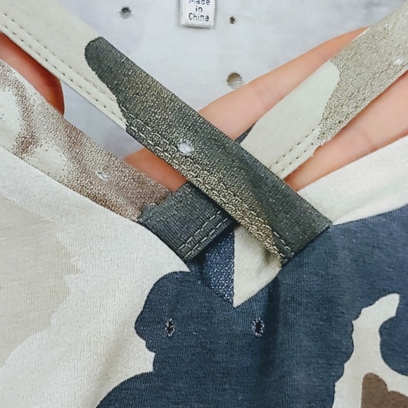 JODIFL | 3/4 Sleeve Distressed Top | M - Picture 4 of 7